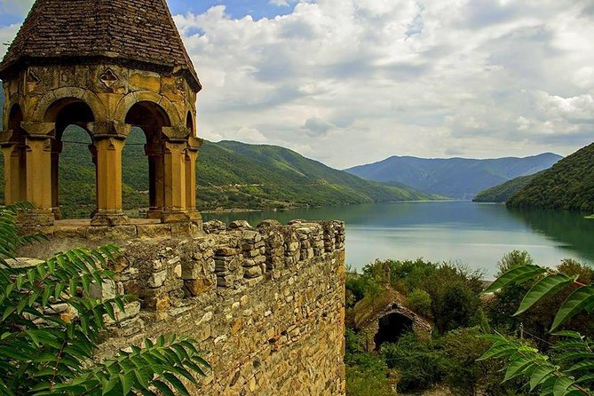 2-Day Private Tour to Kazbegi from Tbilisi - Food, fitness, and who will enjoy this trip
