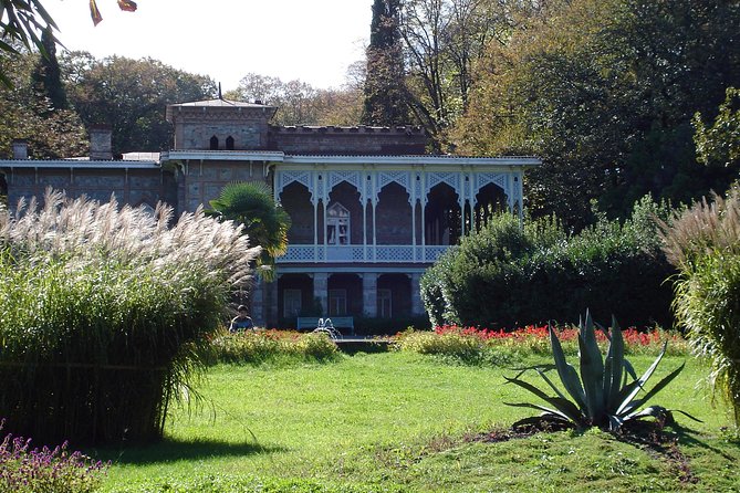 2-Day Private Wine Tour to Kakheti from Tbilisi - Five wines at Twins Wine House in Napareuli