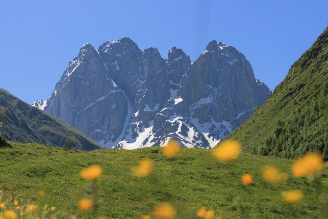 2 Days Private Tour to Kazbegi and Juta Village with Trekking - Key points at a glance
