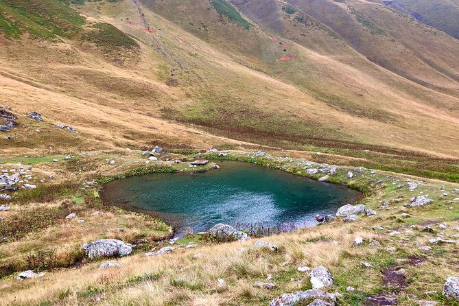 2 Days Private Tour to Kazbegi and Juta Village with Trekking - An overnight near Kazbegi breaks up the drive