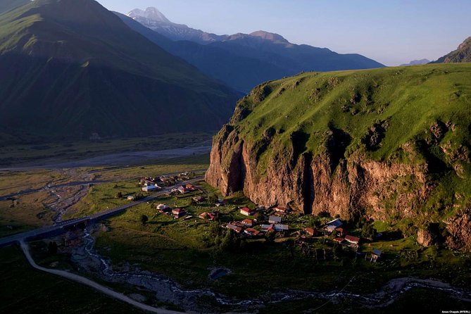3-Day Hiking Group Tour in Kazbegi - Truso Valley and a 20-kilometer final hike
