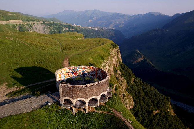 3-Day Hiking Group Tour in Kazbegi - Who should book the Kazbegi hiking tour?