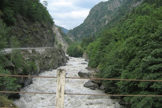 3-Day Private Mestia and Ushguli Tour from Kutaisi - Arriving in Mestia after waterfalls and mountain roads