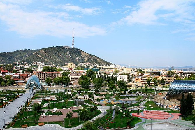3-day Sightseeing tour by Visit-geo - Day 1: Jvari and Svetitskhoveli in Mtskheta