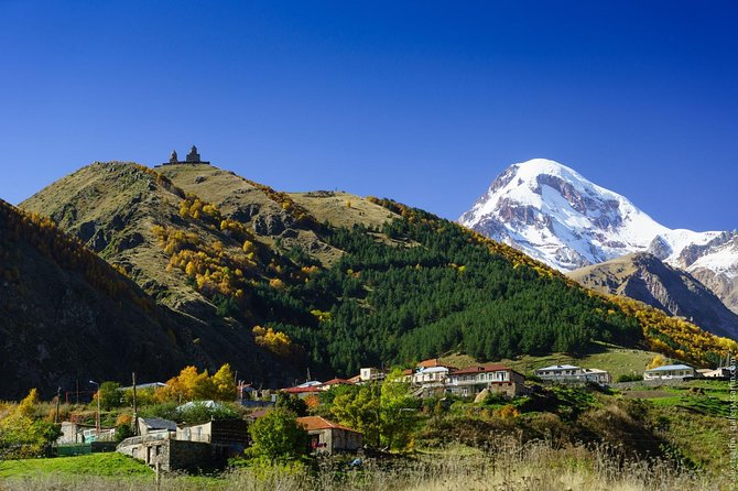 3 Days Georgia Tour package - Day two: the military road to Kazbegi
