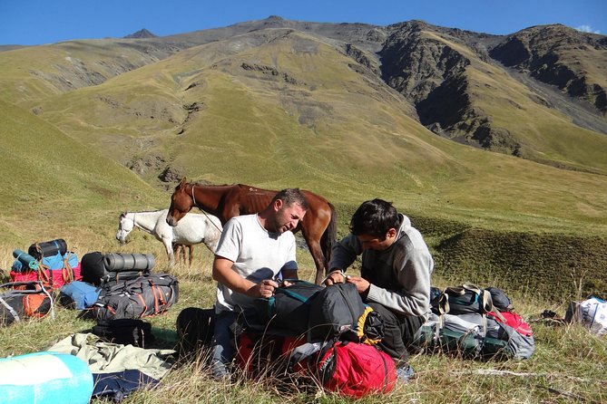 7-day hiking expedition to Tusheti through the Atsunta pass - Day 2: From Ardoti to the first camp