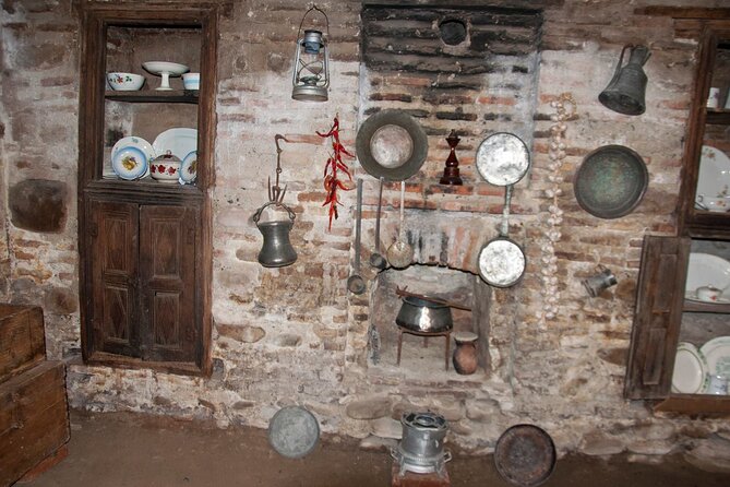 A day tour to Kakheti region/wine/culture/history and gastro tour - Sighnaghi, the City of Love