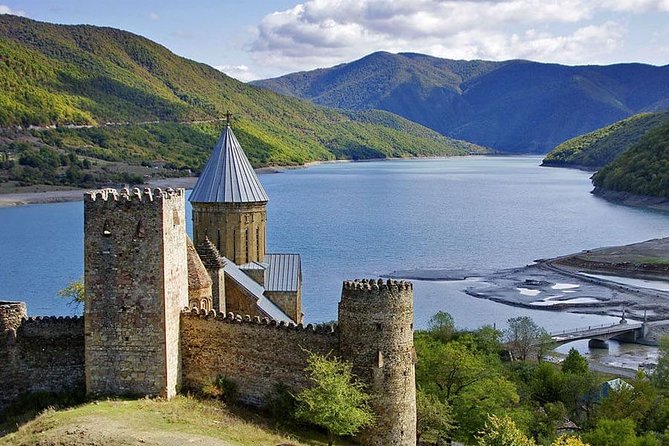 Adventure in Caucasus – Private Tour to Jinvali, Ananuri, Gudauri, Kazbegi - Ananuri Fortress and the Aragvi Gorge