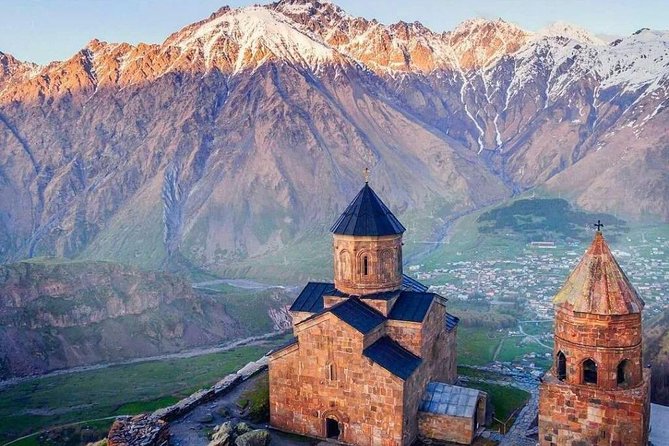 Adventure in Caucasus – Private Tour to Jinvali, Ananuri, Gudauri, Kazbegi - Gudauri and the Friendship Monument