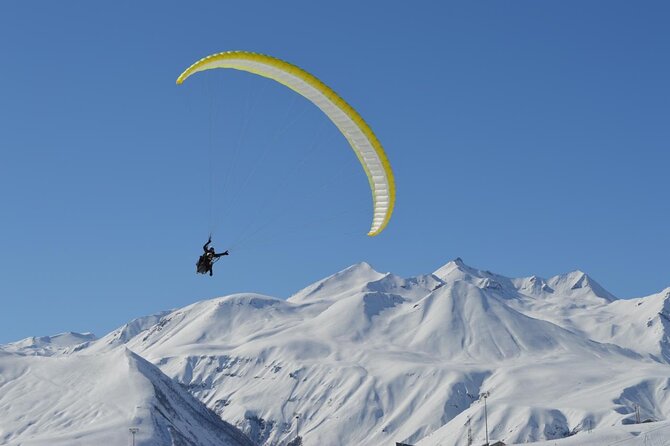 Cloudbase Paragliding in Gudauri, Georgia - Why paragliding works so well in Gudauri