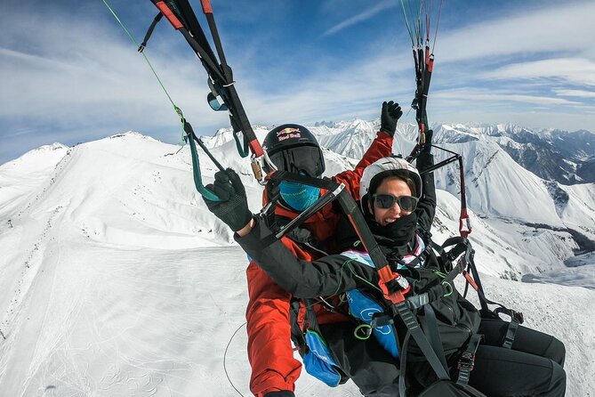 Cloudbase Paragliding in Gudauri, Georgia - The 10 to 15-minute flight