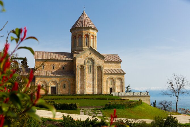 Day Trip to Kakheti Wine Region Including 9 Wine Tastings - Lunch above the Alazani Valley