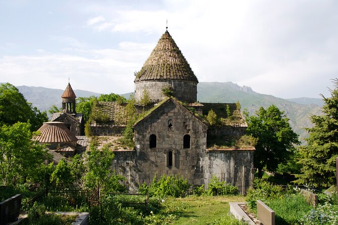 Discover Armenia: Tbilisi-Haghpat-Dilijan-Sevan-Yerevan-Tbilisi - Republic Square and the limits of city sightseeing