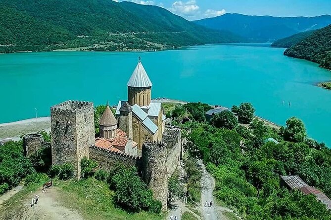 Discover the Majestic Georgian Highlands - Zhinvali Reservoir: a calm start in the valley