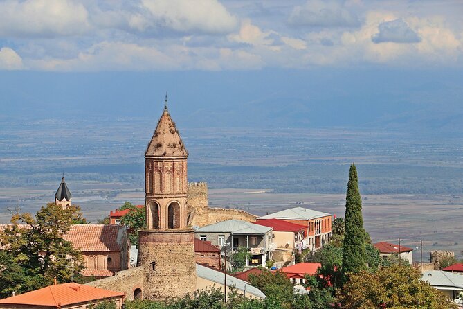 From Tbilisi: 4-day Tour in Georgia with Airport Transfers - Day Three: Kakheti Wine, Fresh Bread, and Sighnaghi