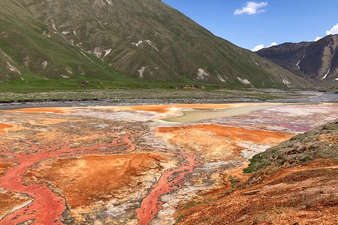 From Tbilisi: Kazbegi Ananuri Gudauri and Trusso Valley by 4x4 - The Key Points Before You Book