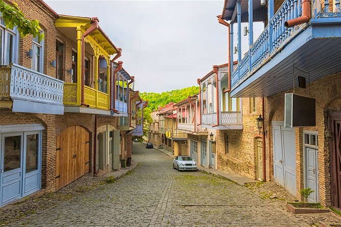 Full Day Tour in Sighnaghi Bodbe Tsinandali from Tbilisi - The guide can make or break the experience
