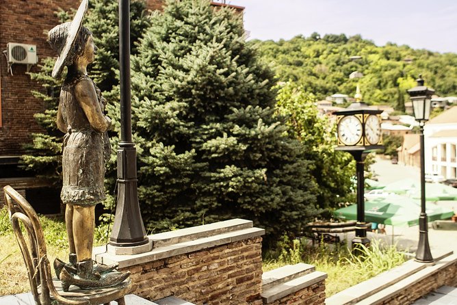 Full day tour to Kakheti: David Gareja and Signagi Town - How the two stops work together