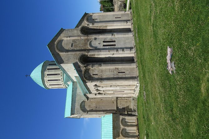 Gelati, Prometheus, Sanatoriums and Wine tour - Gelati or Motsameta: check the calendar first