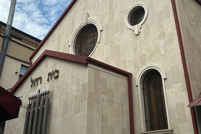 Jewish Heritage Walking Tour with Kosher Wine Tasting - The Great Synagogue, a working place of worship