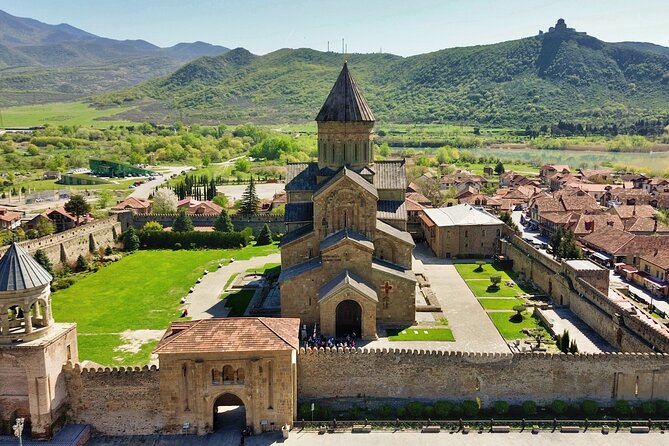 Jvari monastery & Mtskheta - Half day group tour from Tbilisi - The view and the cathedral tell different stories