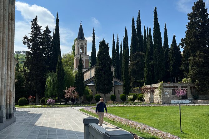 Kakheti-Sighnaghi Day Trip with wine tasting and Bodbe Monastery - Who should book this experience