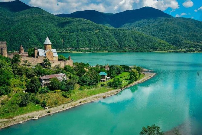 Kazbegi-Ananuri-Gergeti Private Tour - Key points to know before booking