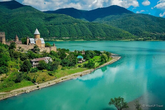 Kazbegi and Gudauri Full Day Private Tour from Tbilisi - Why the private format changes the experience