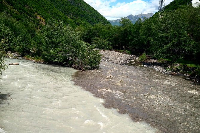 Kazbegi Day Trip (Jinvali, Ananuri, Gudauri, Gergeti church) - Pasanauri and the Meeting of Two Aragvi Rivers