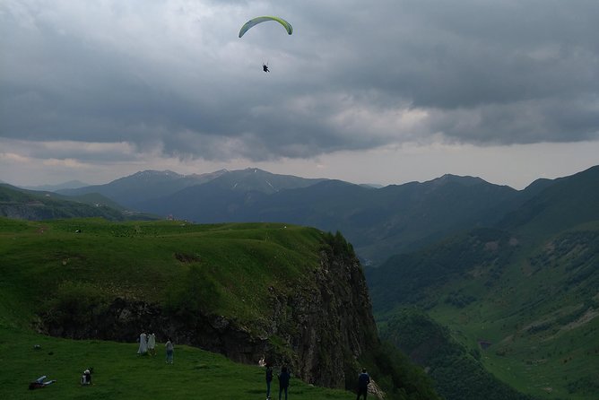 Kazbegi Day Trip (Jinvali, Ananuri, Gudauri, Gergeti church) - Stepantsminda: Your First Full Look at Kazbek