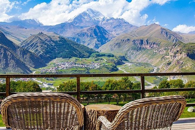 Kazbegi Full-Day Private Tour with Scenic Stops from Tbilisi - Zhinvali Reservoir: the first wide mountain view