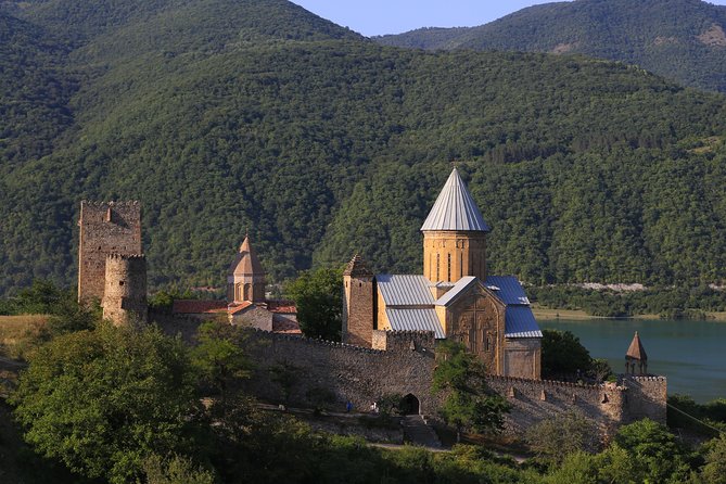 Kazbegi MOUNTAIN Tour (GLORY OF THE NATURE) + MANY NEW LOCATIONS - What $109 buys you, and what it does not