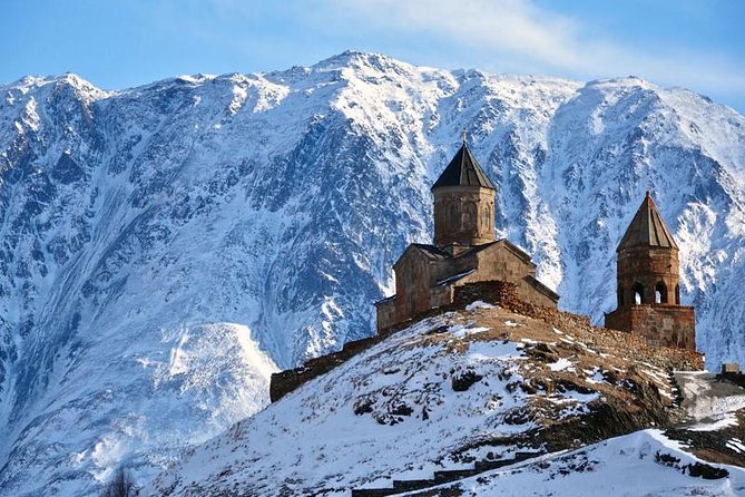 Kazbegi MOUNTAIN Tour (GLORY OF THE NATURE) + MANY NEW LOCATIONS - Ananuri Castle and a spring in Kvemo Mleta