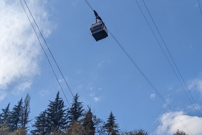 Kutaisi: Chiatura Cable Cars & Katskhi Pillar Guided Tour - Guide quality and the feel of the day
