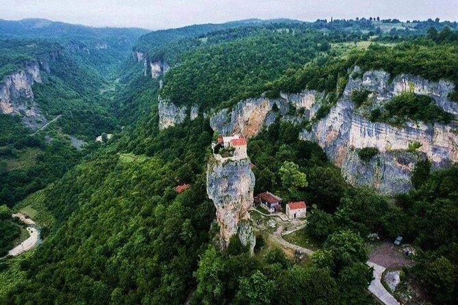 Kutaisi:Chiatura Tour with Katskhi Pillar & Cable Car Experience - The Old Cable Cars and Chiatura Viewpoint