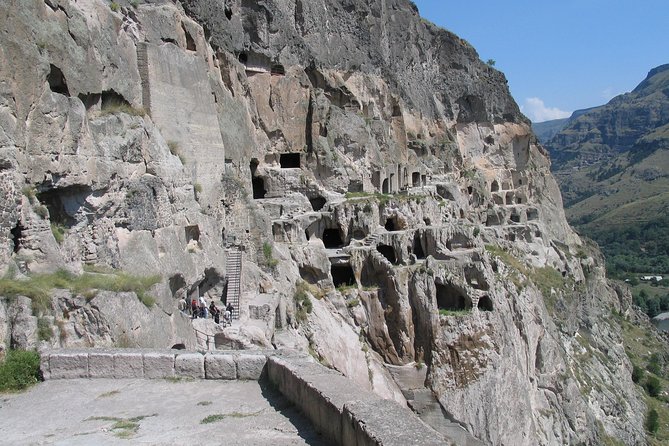 LEGENDARY PLACES OF GEORGIA: VARDZIA, BORJOMI, RABAT.( Group Tour) - The English-language issue deserves serious attention