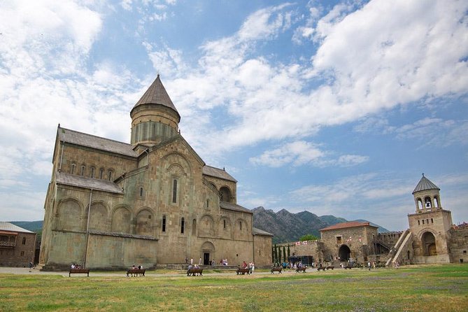 Mtskheta, Ananuri, Gudauri and Kazbegi Full Day Tour from Tbilisi - Why this route makes sense from Tbilisi