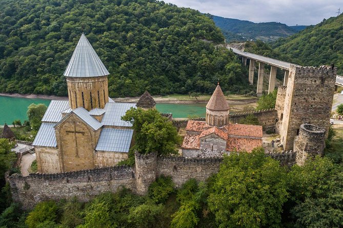 Mtskheta, Ananuri, Gudauri and Kazbegi Full Day Tour from Tbilisi - Gudauri and the Russian Georgian Friendship Monument