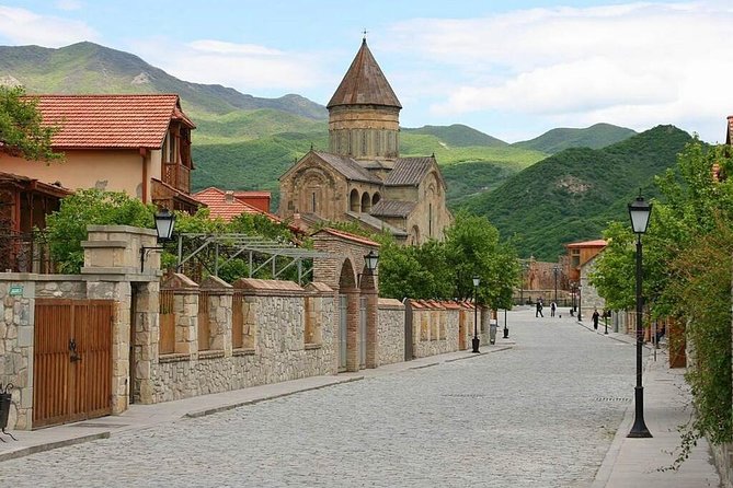Mtskheta, Ananuri, Gudauri and Kazbegi Full Day Tour from Tbilisi - What the private guide adds
