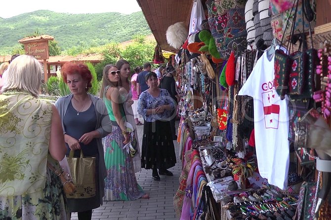 Mtskheta - Jvari - Samtavro, the cradle of Georgian Christianity. (group tours) - Transport, group size, and the pace of the day