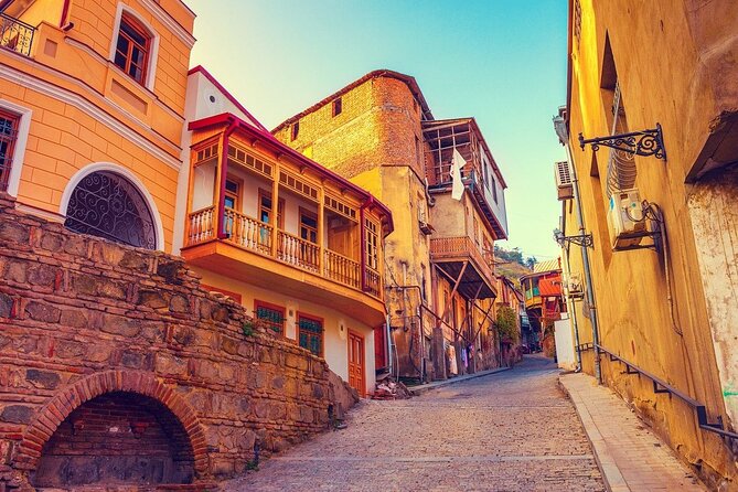 Old Tbilisi Tour: Private Walking Tour With Wine Tasting - Abanotubani and the sulfur-water story