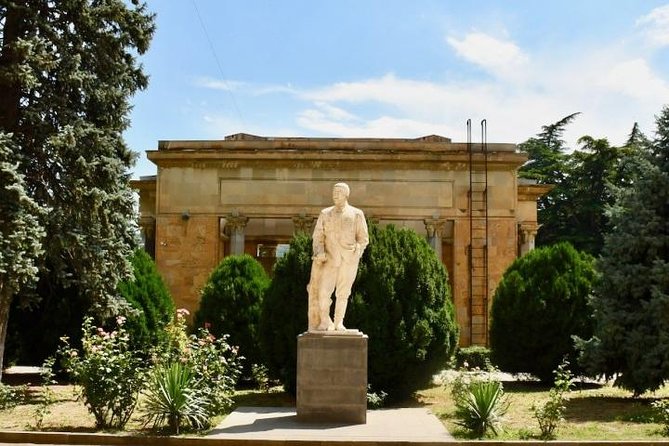 One-day tour in ancient Mtskheta, Gori and Uplistsikhe - Stalin’s Birthplace and the Soviet Museum