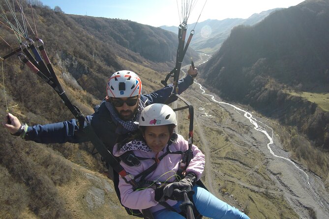 Paragliding tandem flights in Georgia - The guides and the personal side of the day