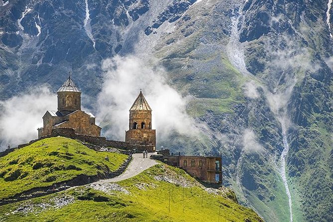 Private 5-Day Tours & Transfers from Tbilisi to Top Georgia Spots - Should you book this Georgia tour?