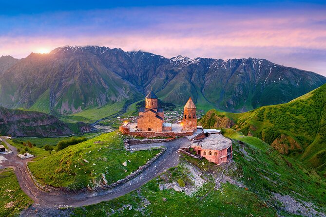 Private Day Tour to Kazbegi and Gudauri - Key points before you book