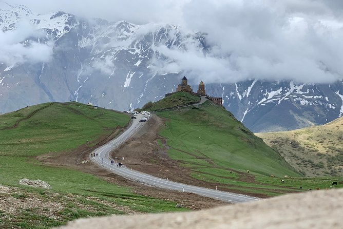 ️Private Full-Day Tour to Mtskheta and Kazbegi(stepantsminda) from Tbilisi - Zhinvali Reservoir and Ananuri’s stone towers