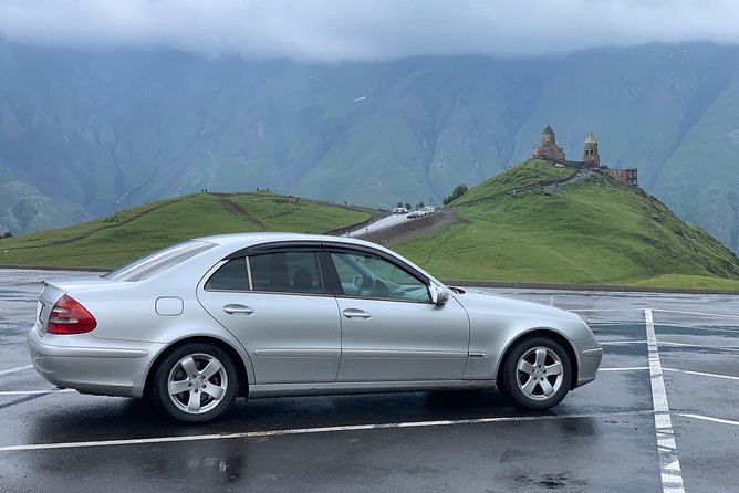 ️Private Full-Day Tour to Mtskheta and Kazbegi(stepantsminda) from Tbilisi - Gudauri offers the high-mountain pause