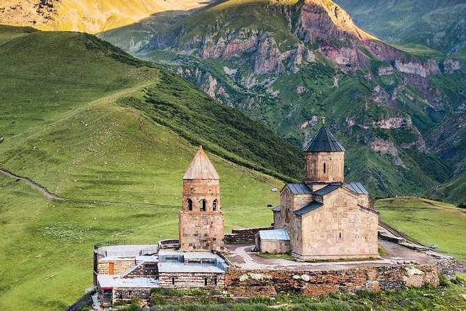 ️Private Full-Day Tour to Mtskheta and Kazbegi(stepantsminda) from Tbilisi - What the private guide adds