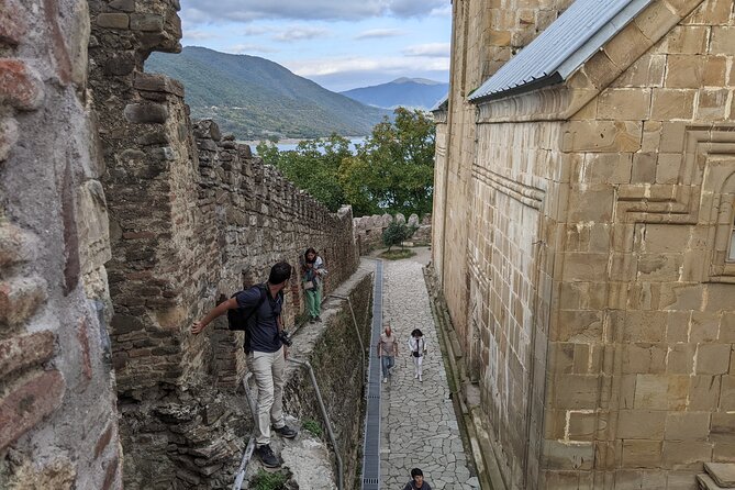 Private Full Day Trip to Kazbegi Mountains - What the private vehicle and guide add