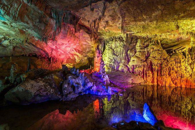 Private Tour To Western Georgia from Tbilisi - Guides, cars, and the private format